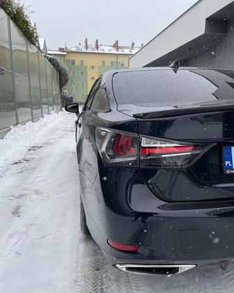Lexus GS cena 115000 przebieg: 155000, rok produkcji 2017 z Warszawa małe 172
